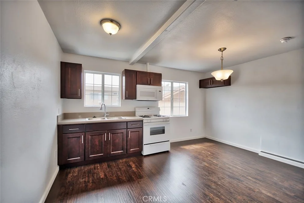 Unit for sale at 420 N Serrano Avenue, Los Angeles, CA 90004