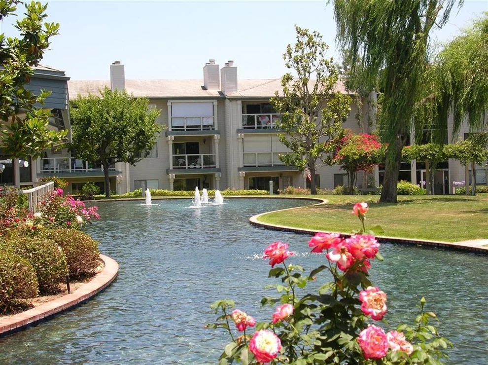 Unit for sale at 1616 Circa Del Lago, San Marcos, CA 92078