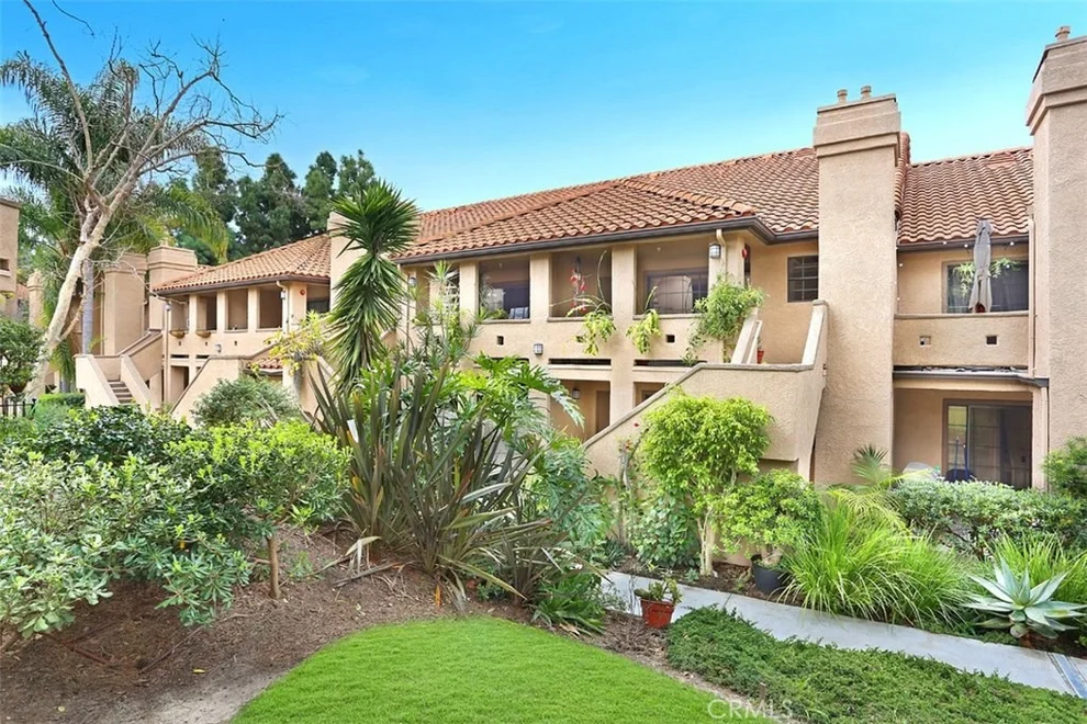 Unit for sale at 1068 Calle Del Cerro, San Clemente, CA 92672