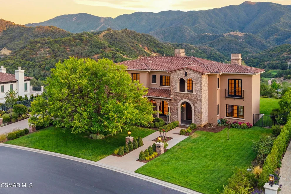 Unit for sale at 82 Queens Garden Drive, Westlake Village, CA 91361