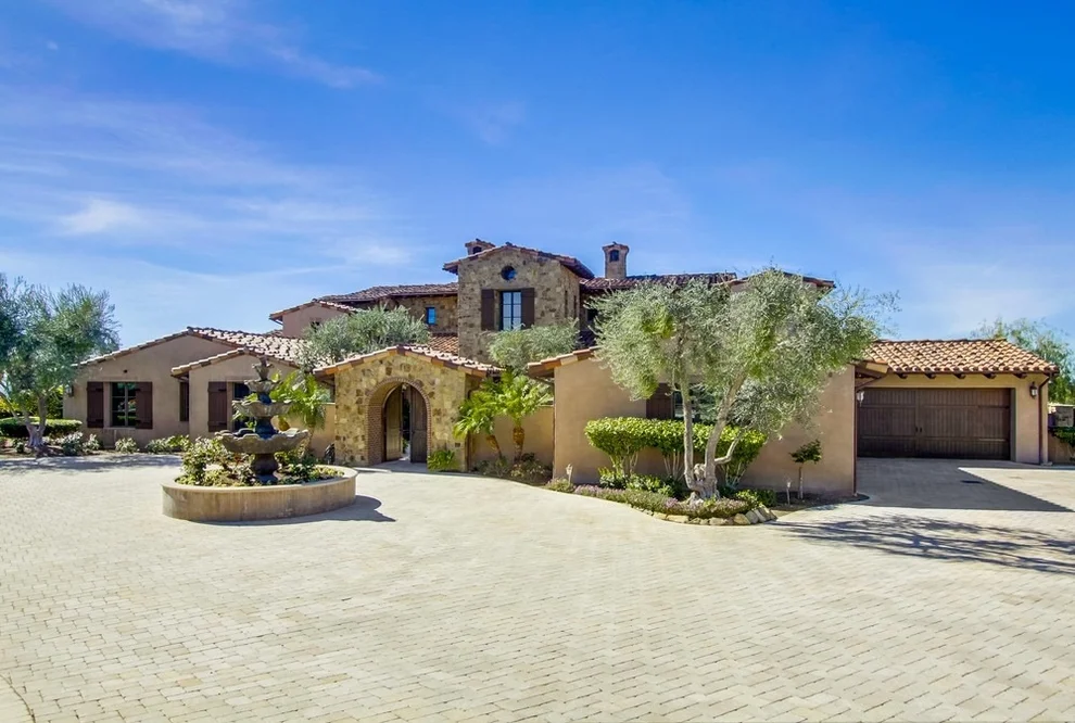Unit for sale at 8076 Entrada De Luz E, San Diego, CA 92127
