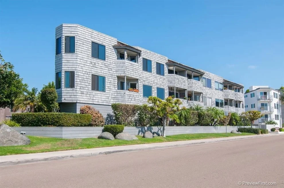 Unit for sale at 3955 Honeycutt St, San Diego, CA 92109