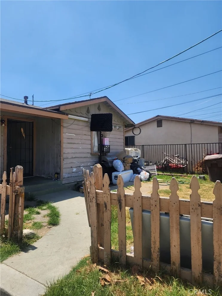 Unit for sale at 11768 Lansdale, El Monte, CA 91732