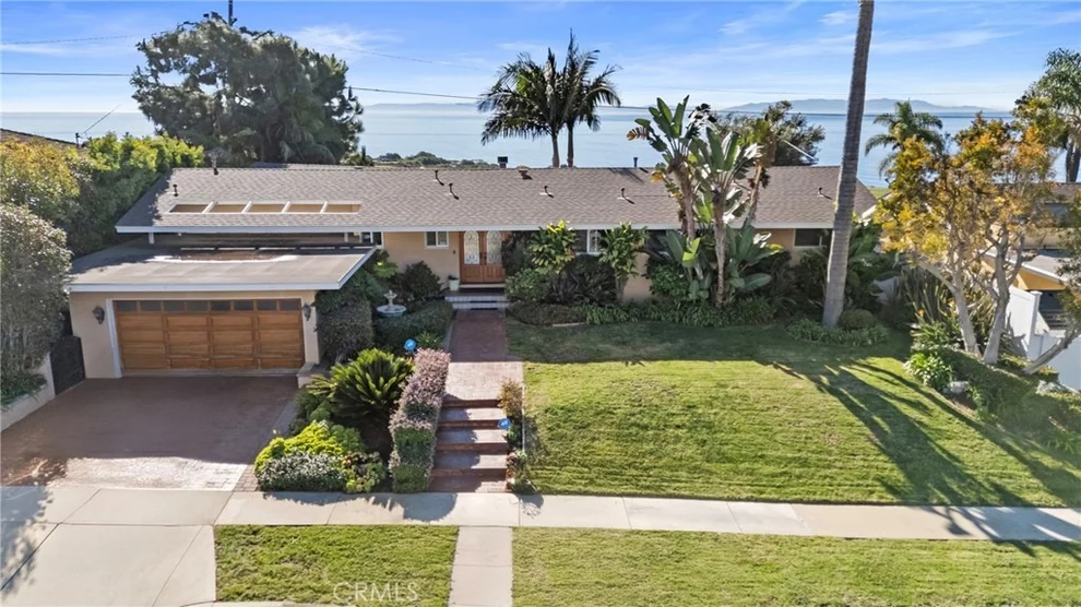 Unit for sale at 4002 Admirable Drive, Rancho Palos Verdes, CA 90275