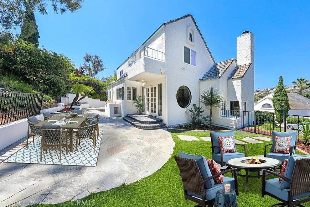 Unit for sale at 108 Avenida Mesita, San Clemente, CA 92673