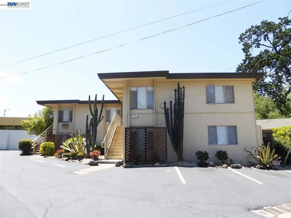 Unit for sale at 1282 Carmel Ct, Walnut Creek, CA 94596