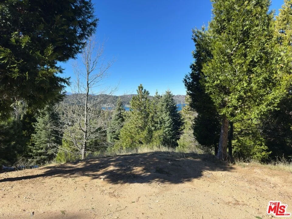 Unit for sale at 101 Mill Pond Road, Lake Arrowhead, CA 92352