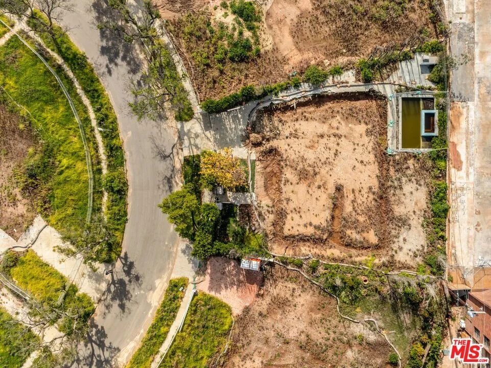 Unit for sale at 15422 Albright Street, Pacific Palisades, CA 90272