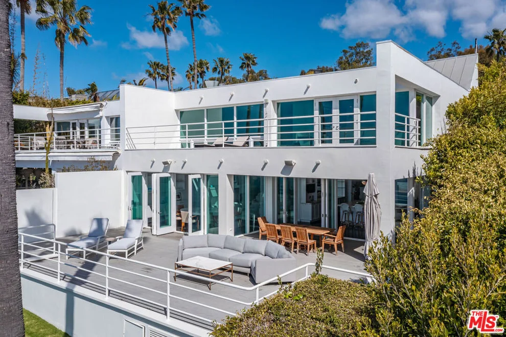 Unit for sale at 27420 Pacific Coast Highway, Malibu, CA 90265