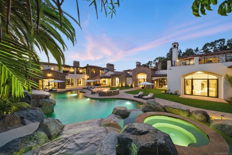 Unit for sale at 15931 Via De Santa Fe, Rancho Santa Fe, CA 92067