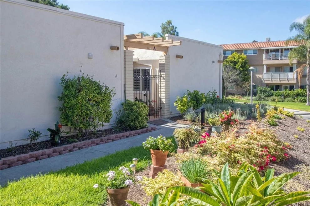 Unit for sale at 2325 Via Mariposa W, Laguna Woods, CA 92637