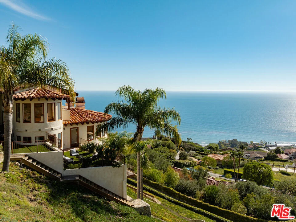 Unit for sale at 4240 Avenida De La Encinal, Malibu, CA 90265