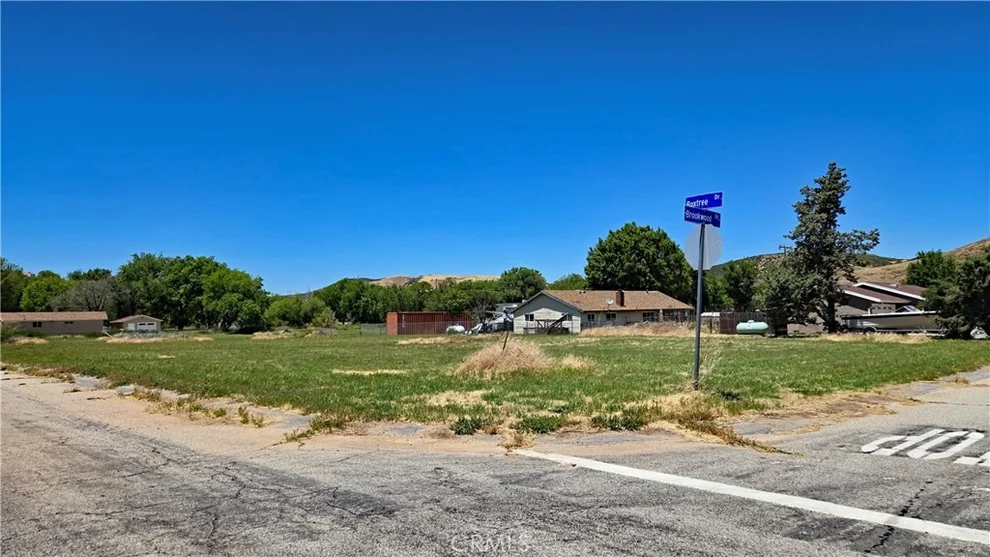 Unit for sale at 0 Boxtree Dr & Brookwood Rd, Lake Elizabeth, CA 93532