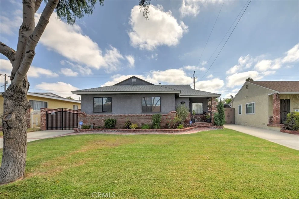 Unit for sale at 14024 Ocana, Bellflower, CA 90706