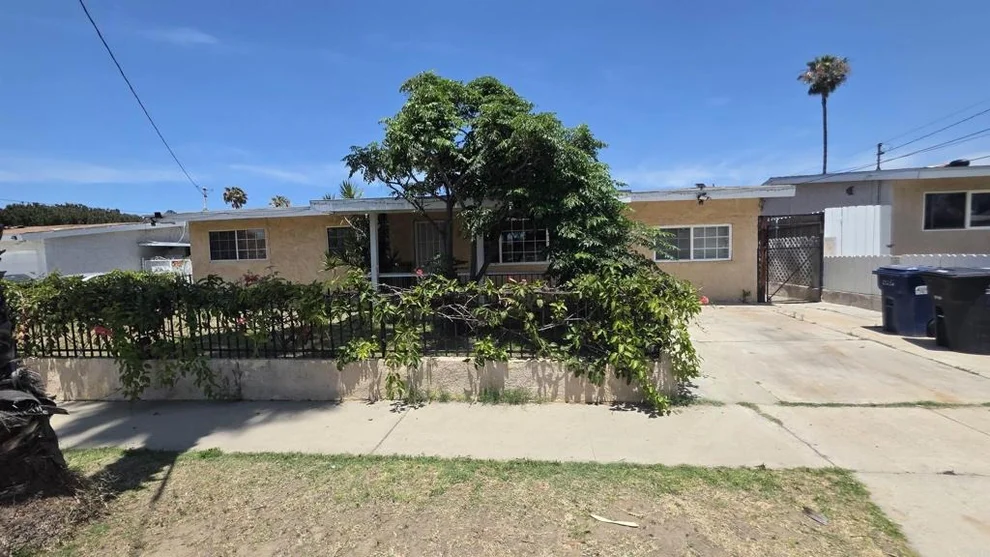 Unit for sale at 121 E Orlando Street, Chula Vista, CA 91911