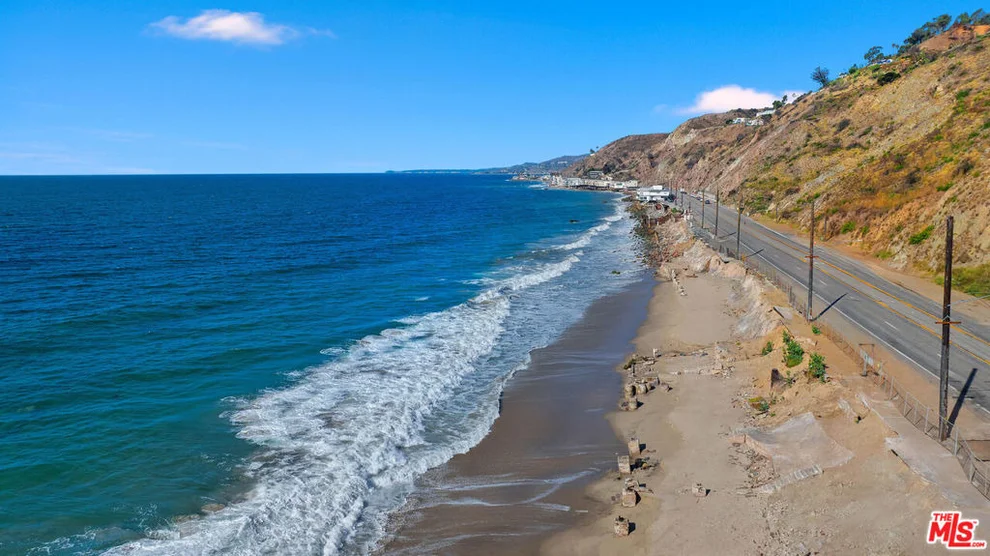 Unit for sale at 20228 Pacific Coast Highway, Malibu, CA 90265