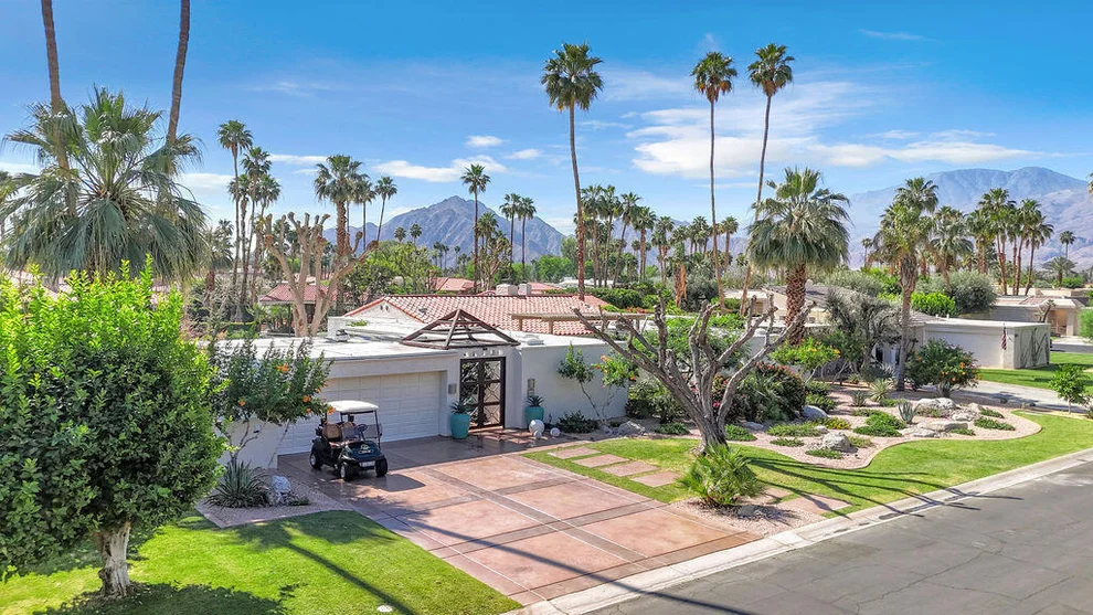 Unit for sale at 48900 Avenida El Nido, La Quinta, CA 92253