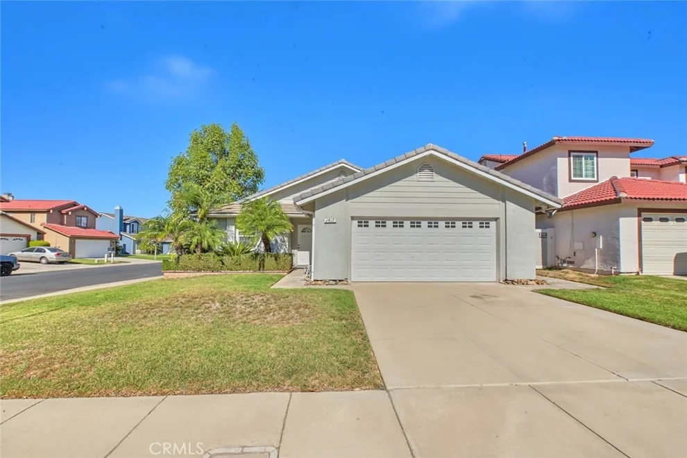 Unit for sale at 1417 Fox Run, Corona, CA 92882