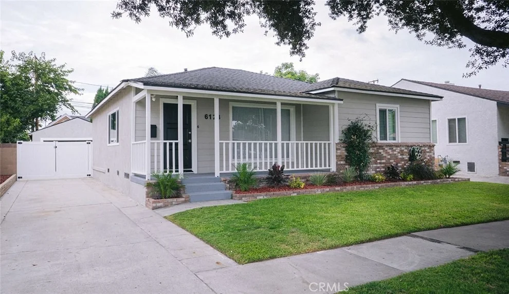 Unit for sale at 6123 Bellflower Boulevard, Lakewood, CA 90713
