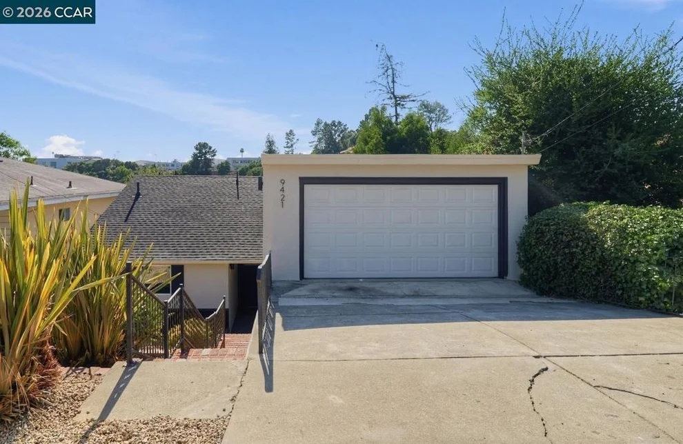 Unit for sale at 9421 Castlewood Street, Oakland, CA 94605