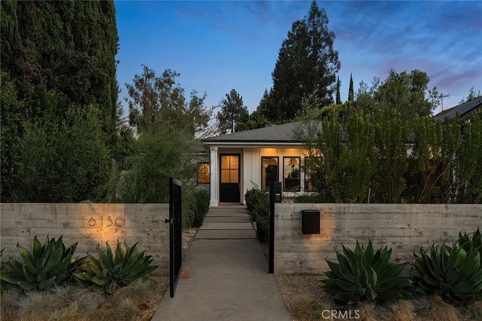Unit for sale at 16130 Otsego Street, Encino, CA 91436