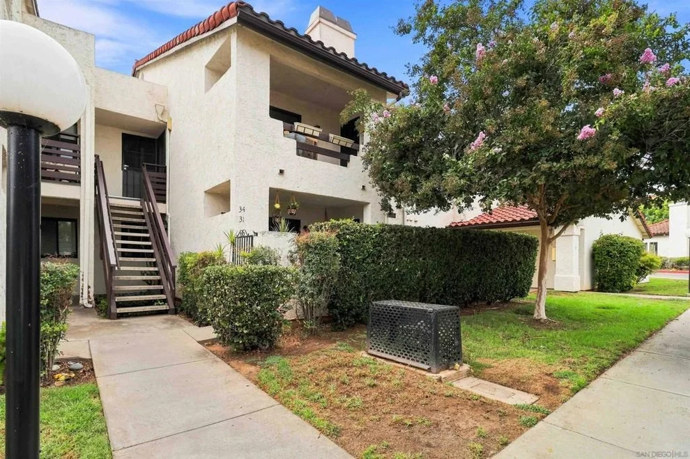 Unit for sale at 2425 Cranston Dr., Escondido, CA 92025