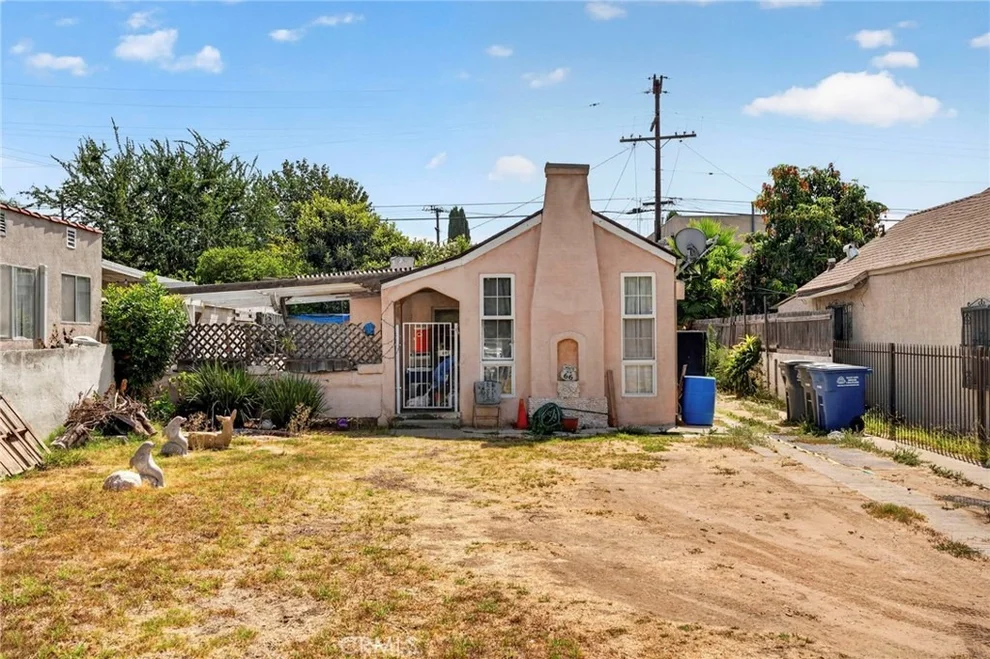 Unit for sale at 464 Hoefner Avenue, Los Angeles, CA 90022