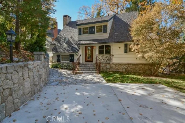 Unit for sale at 28931 North Shore Road, Lake Arrowhead, CA 92352