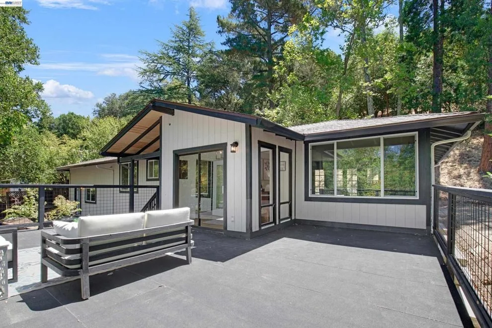 Unit for sale at 19 Via Floreado, Orinda, CA 94563