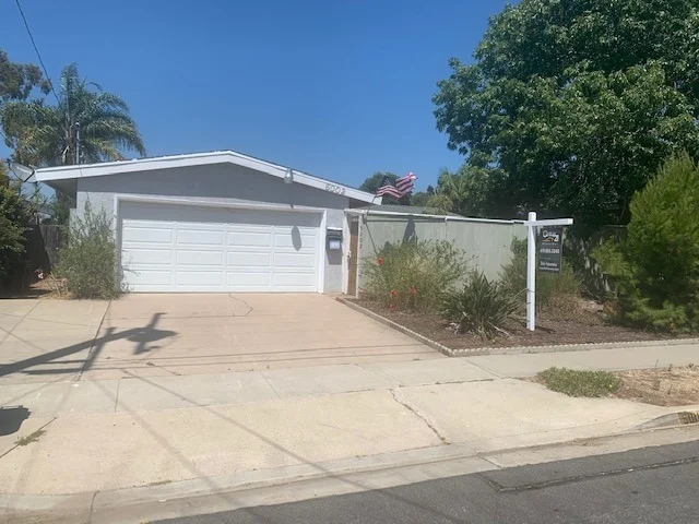 Unit for sale at 5002 Mount Harris Dr, San Diego, CA 92117