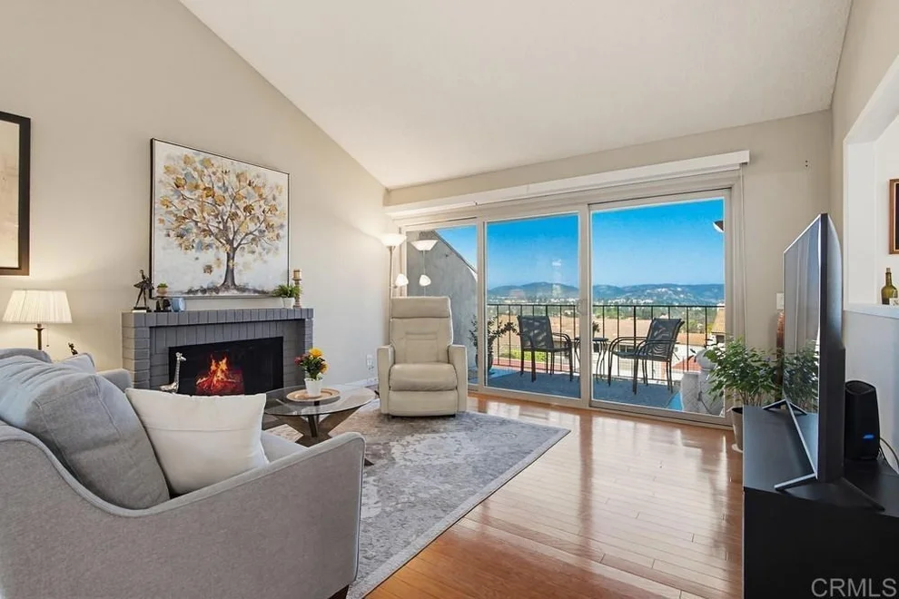 Unit for sale at 17347 Plaza Maria, San Diego, CA 92128