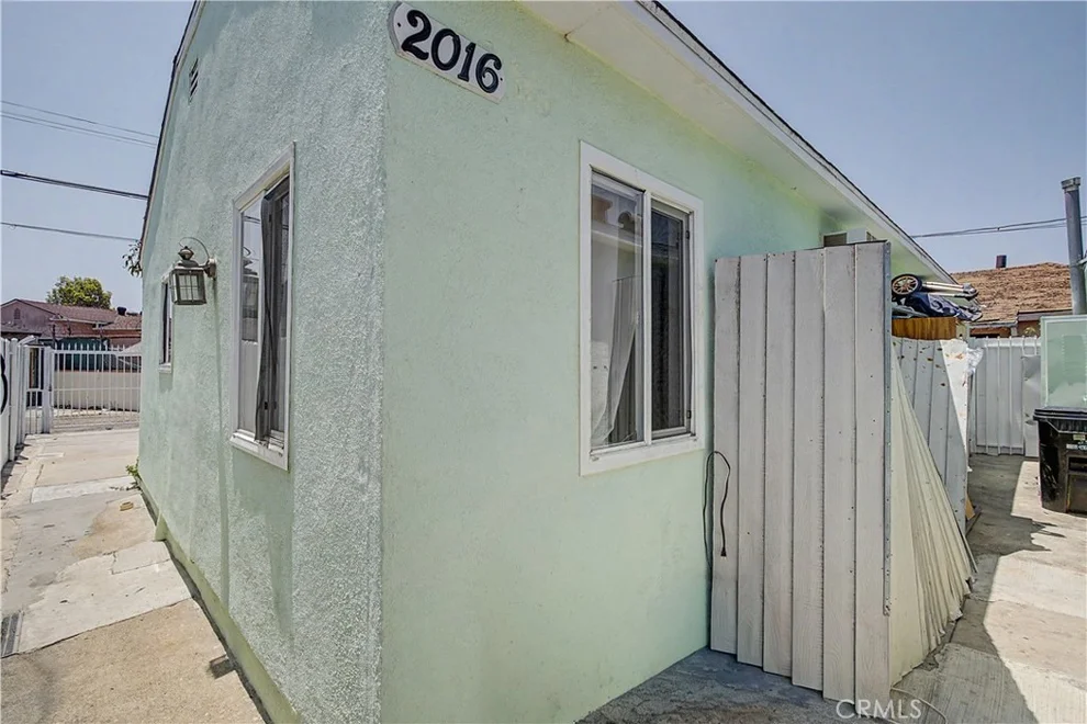 Unit for sale at 2016 W Manchester, Los Angeles, CA 90047