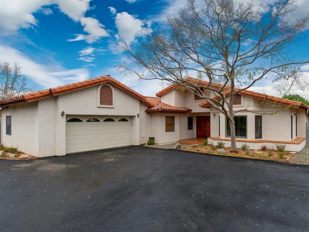 Unit for sale at 10222 Paso De Flora, Escondido, CA 92026