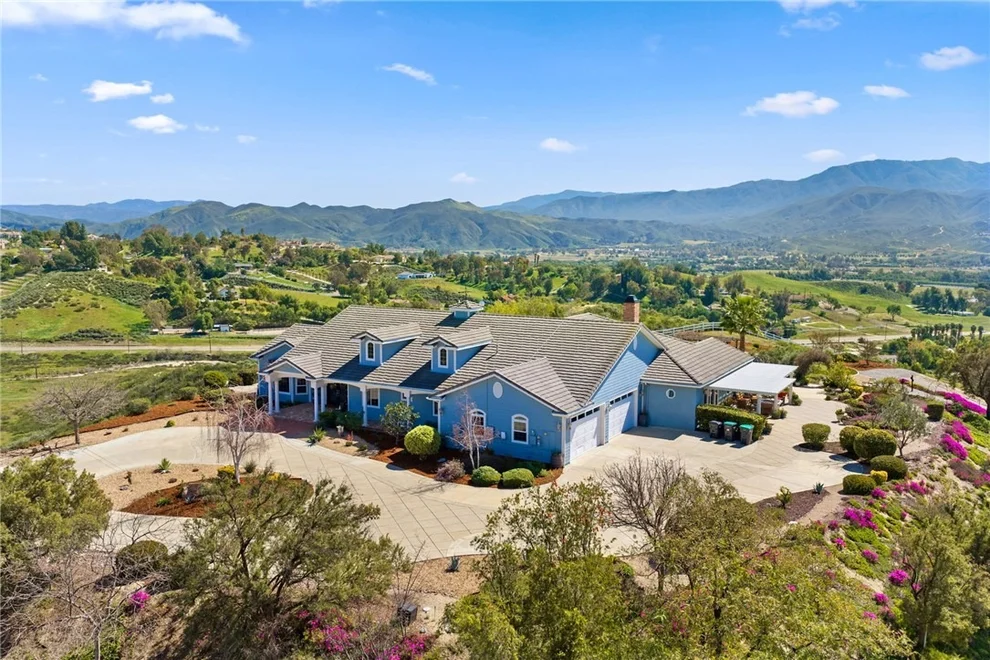 Unit for sale at 34675 Cotta Lane, Temecula, CA 92592