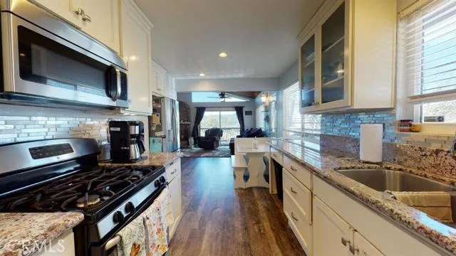 Unit for sale at 1004 Chillon Drive, Crestline, CA 92325