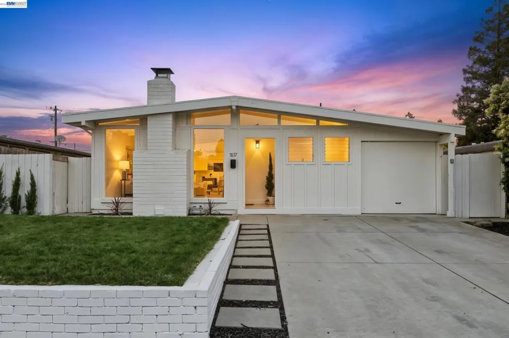 Unit for sale at 1117 Poinciana Dr, Sunnyvale, CA 94086