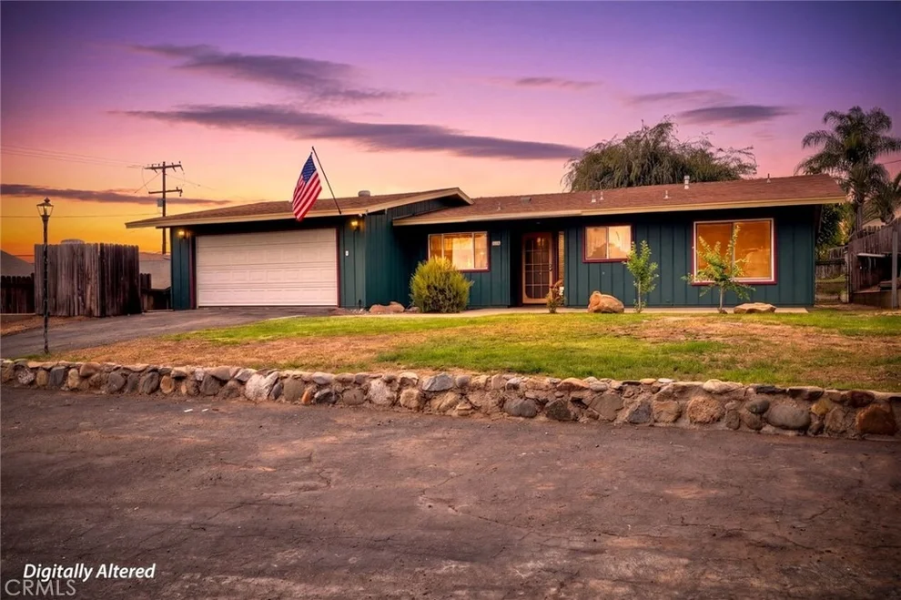 Unit for sale at 316 W Kalmia, Fallbrook, CA 92028