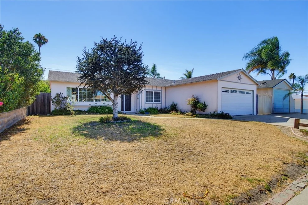 Unit for sale at 3138 S M Street, Oxnard, CA 93033