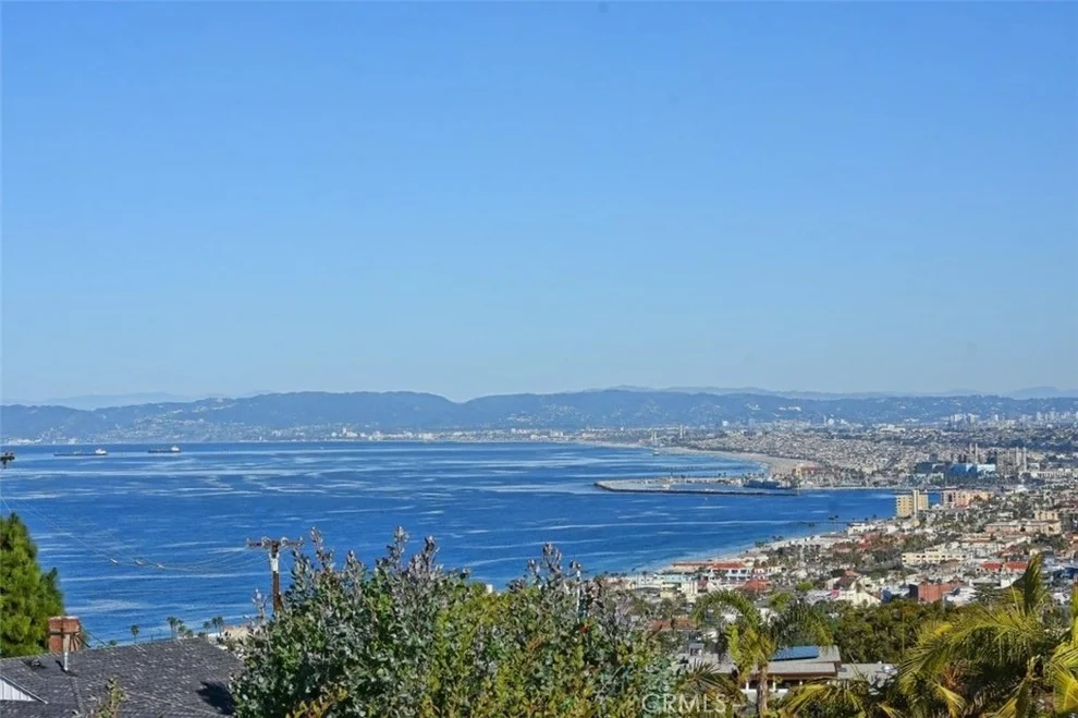 Unit for sale at 409 Via La Soledad, Redondo Beach, CA 90277