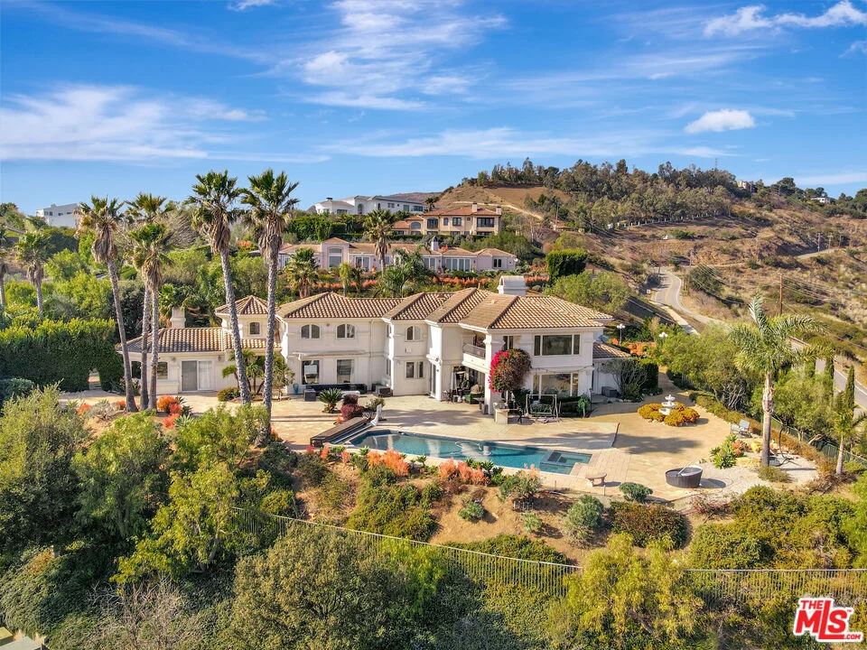 Unit for sale at 27425 Calicut Road, Malibu, CA 90265