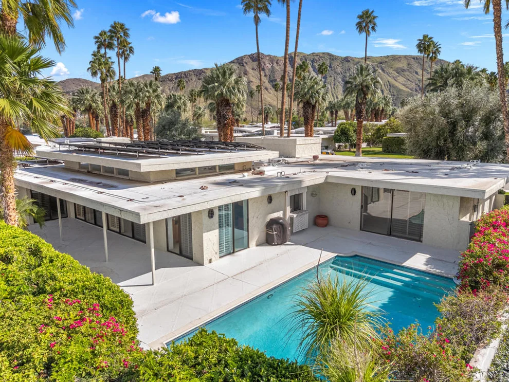 Unit for sale at 1540 E Sierra Way, Palm Springs, CA 92264