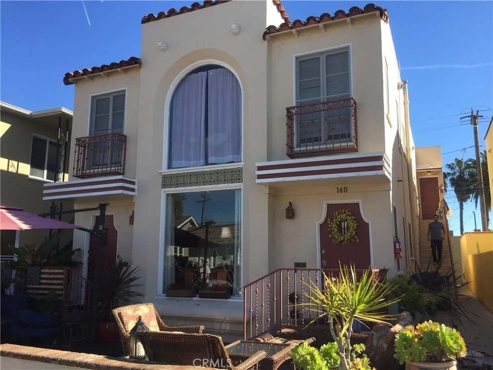 Unit for sale at 160 Argonne Avenue, Long Beach, CA 90803