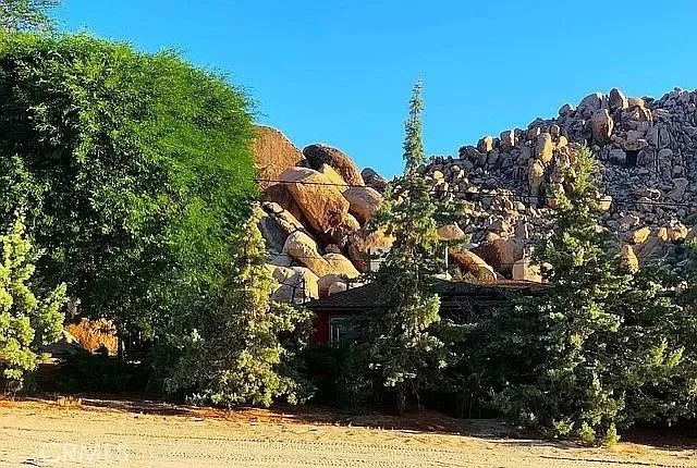 Unit for sale at 66058 Foothill Drive, Joshua Tree, CA 92252