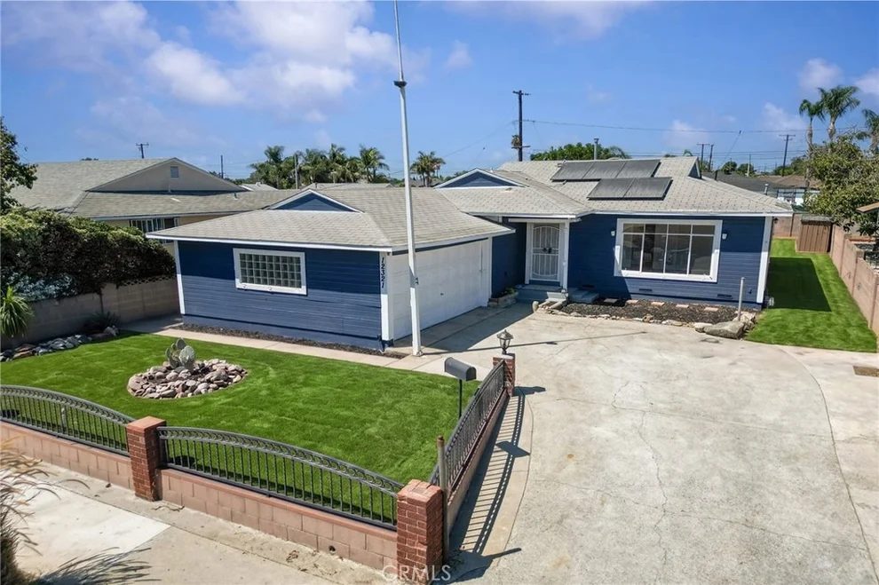 Unit for sale at 12321 Kayreid, Whittier, CA 90605