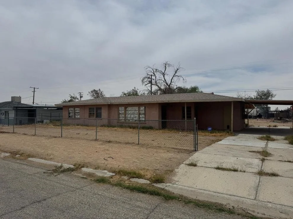 Unit for sale at 17569 Blythe Way, Blythe, CA 92225