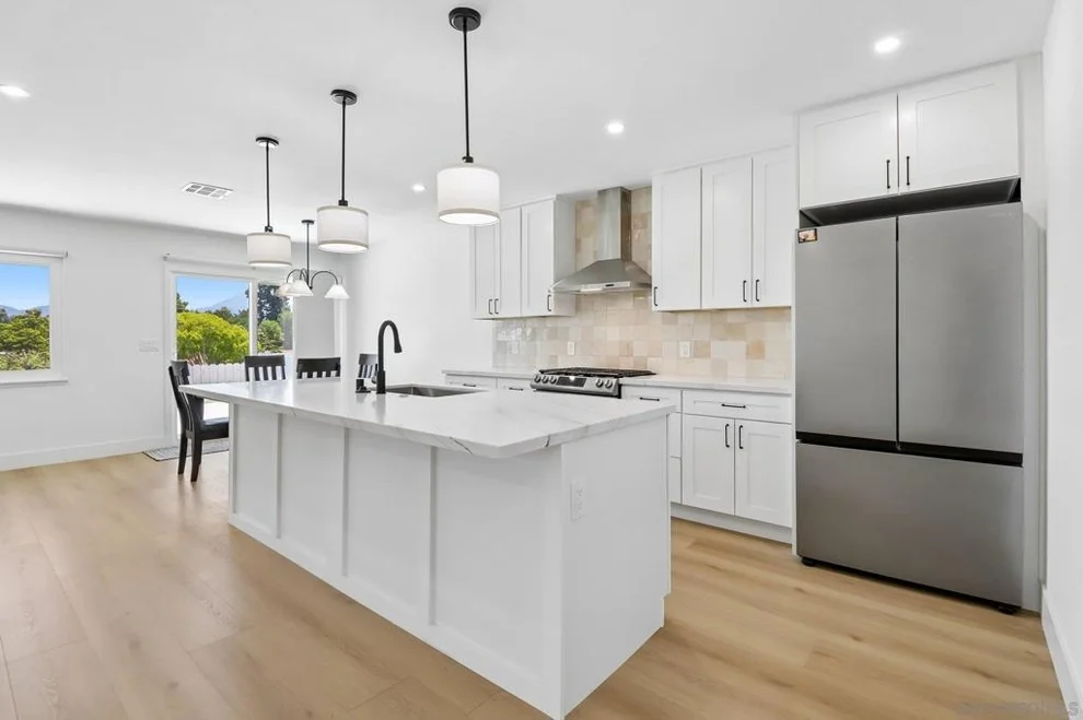 Unit for sale at 16763 Pinata, San Diego, CA 92128