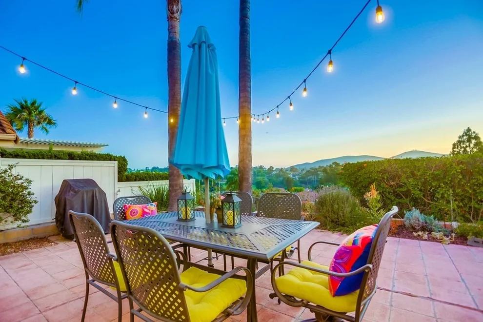 Unit for sale at 15852 Caminito Cercado, San Diego, CA 92128