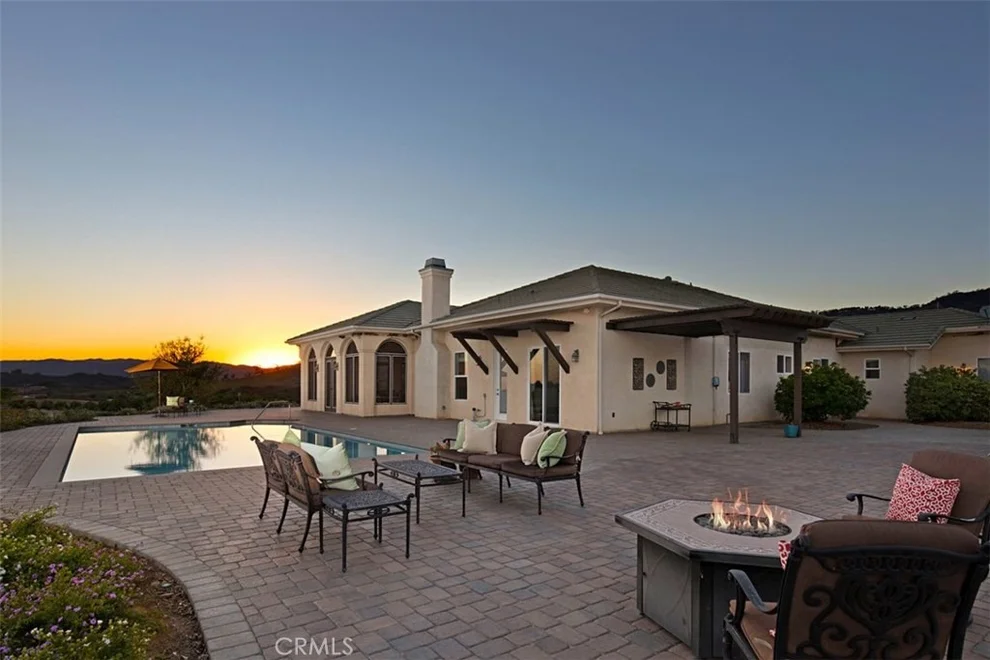 Unit for sale at 21975 Carancho Road, Temecula, CA 92590