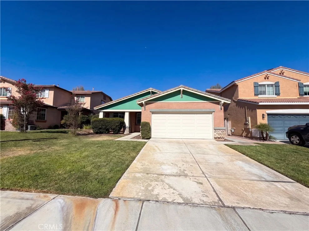 Unit for sale at 38129 Floricita, Murrieta, CA 92563