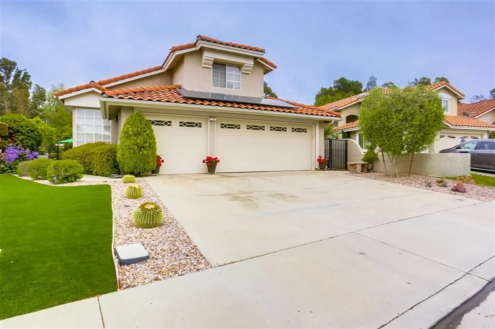 Unit for sale at 2176 Splendorwood Place, Escondido, CA 92026
